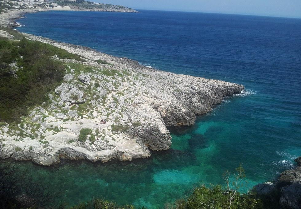 Castro Marina Acquaviva rocky cove with platform